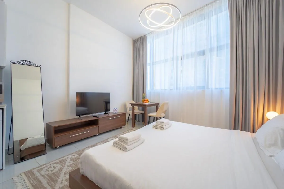 Aws Holiday Homes - Cozy Studio In Jvc Dubai United Arab Emirates
